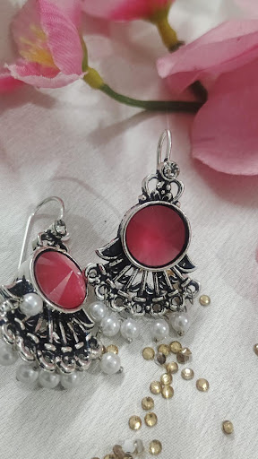 Vibrant Pink Pearl Fringe Drop Earrings