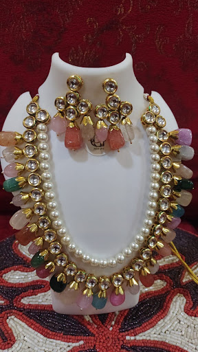 Elegant Wedding Party Necklace Set