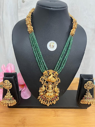 Festive Occasion Amber Necklace