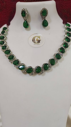 Emerald Enchantment Green Crystal Necklace and Earring Set